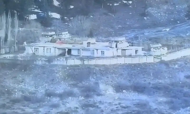 پاک فوج نے افغان طالبان کی 27 فوجی پوسٹیں تباہ، 9 قبضے میں لے لیں