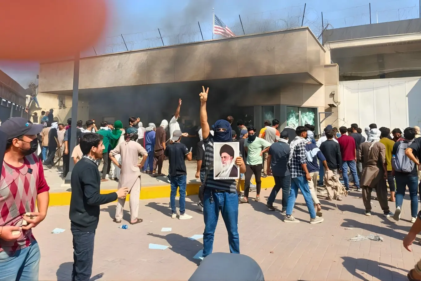 کراچی میں امریکی قونصل خانے پر حملہ