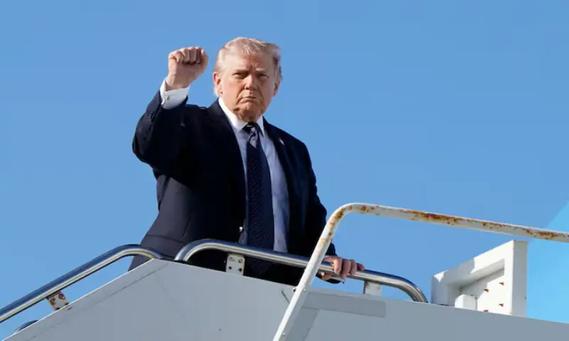 US President Donald Trump gestures as he boards Air Force One at Palm Beach International Airport in West Palm Beach, Florida, US. – Reuters US President Donald Trump gestures as he boards Air Force One at Palm Beach International Airport in West Palm Beach, Florida, US. – Reuters