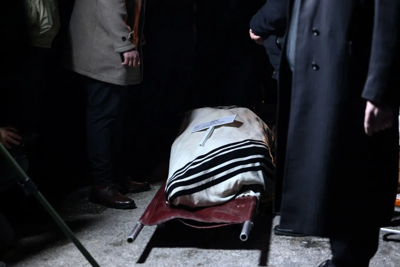 اسرائیل میں ایرانی میزائل حملے کے بعد ہلاکتیں اسرائیل میں ایرانی میزائل حملے کے بعد ہلاکتیں