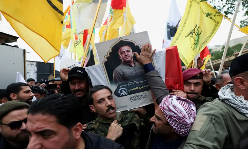 Mourners carry the coffin of Saad al-Baiji, the Popular Mobilisation Forces&rsquo; Anbar operations commander, who was killed in airstrikes that targeted a PMF site in Iraq&rsquo;s western Anbar province, during his funeral, in Baghdad, Iraq. &ndash; Reuters