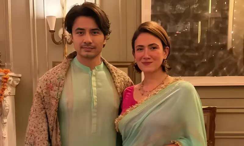 علی ظفر نے عید کے نازیبا لباس پر قوم سے معافی مانگ لی