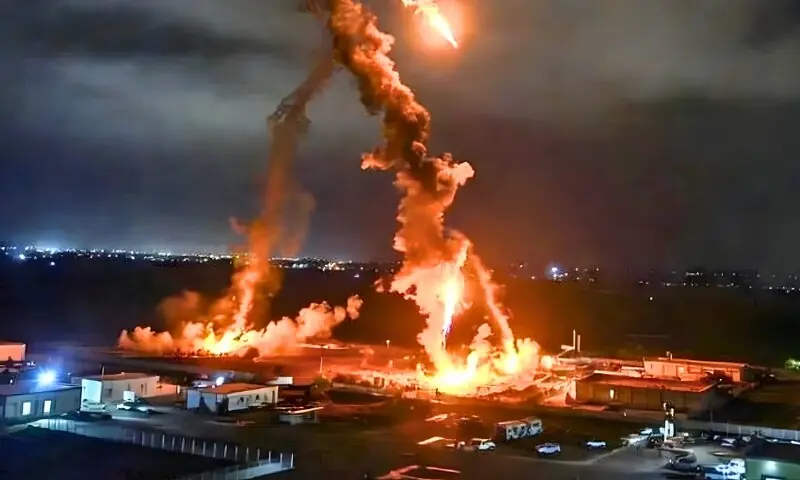 عراق میں امریکی ملٹری بیس پر ایران کا حملہ، جہاز کو آگ لگ گئی