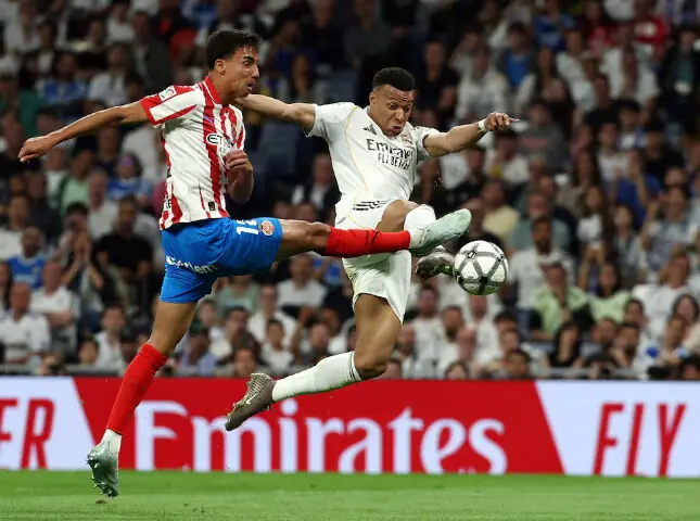 Girona&rsquo;s Vitor Reis in action with Real Madrid&rsquo;s Kylian Mbappe in Real Madrid&rsquo;s match against Girona in Madrid, Spain. &ndash; Reuters