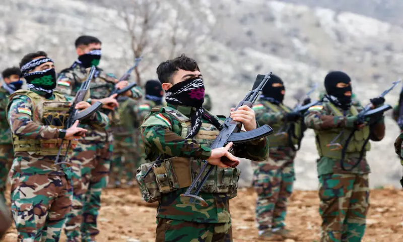 PAK fighters say they&rsquo;re still willing to join the fight against Iran. &ndash; Reuters