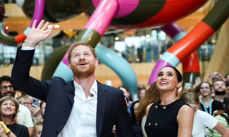 Prince Harry and Meghan, the Duke and Duchess of Sussex, visit the Royal Children’s Hospital in Melbourne, Australia. – Reuters Prince Harry and Meghan, the Duke and Duchess of Sussex, visit the Royal Children’s Hospital in Melbourne, Australia. – Reuters
