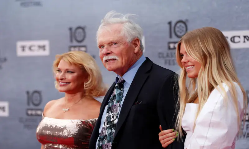 Ted Turner arrives for the 30th anniversary screening of comedy movie "When Harry Met Sally" in Hollywood, California. -- Reuters file