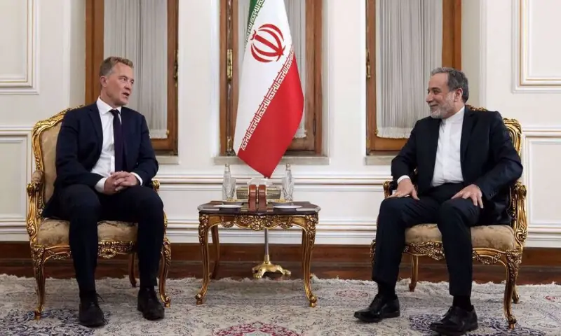 Iran's Foreign Minister Abbas Araghchi meets Norwegian Deputy Foreign Minister Andreas Motzfeldt Kravik in Tehran. -- Image courtesy X