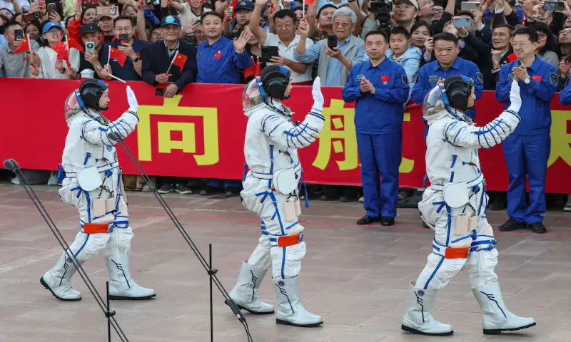 Astronauts Zhu Yangzhu, Zhang Zhiyuan, and Lai Ka-ying wave during a see-off ceremony before taking part in the Shenzhou-23 spaceflight mission to China's Tiangong space station at Jiuquan Satellite Launch Centre near Jiuquan, Gansu province, China.-- Reuters Astronauts Zhu Yangzhu, Zhang Zhiyuan, and Lai Ka-ying wave during a see-off ceremony before taking part in the Shenzhou-23 spaceflight mission to China's Tiangong space station at Jiuquan Satellite Launch Centre near Jiuquan, Gansu province, China.-- Reuters