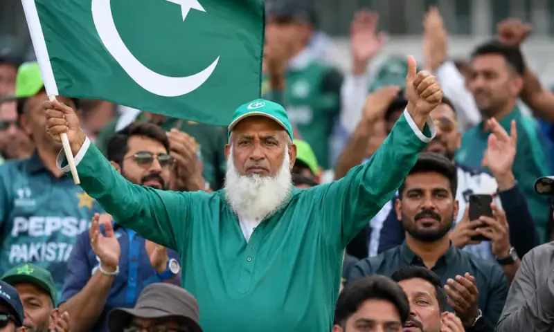 جب چاچا کرکٹ نے نعرہ لگایا 'ہوتا ہے بھائی ہوتا ہے، کھیل میں ایسا ہوتا ہے'
