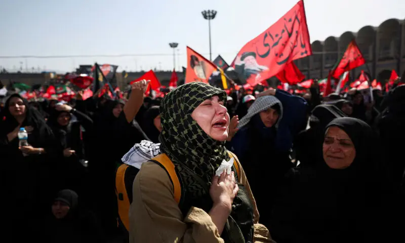 A woman reacts as mourners gather to pay their respects to late Supreme Leader Ayatollah Ali Khamenei in Tehran. -- Reuters