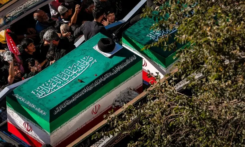 ایران کے سابق رہبر اعلیٰ علی خامنہ ای کی تدفین کر دی گئی