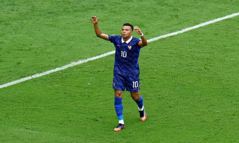France's Kylian Mbappe reacts after he misses a chance to score. -- Reuters France's Kylian Mbappe reacts after he misses a chance to score. -- Reuters