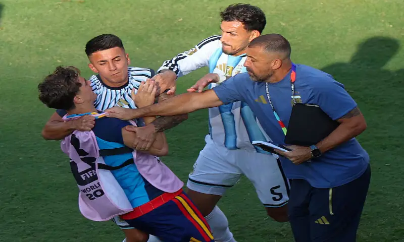 Argentina's Leandro Paredes clashes with Spain's Gavi after the match as Spain win the World Cup. -- Reuters Argentina's Leandro Paredes clashes with Spain's Gavi after the match as Spain win the World Cup. -- Reuters
