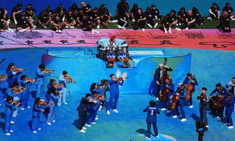 The Muppets perform conducted by Gustavo Dudamel. -- Reuters The Muppets perform conducted by Gustavo Dudamel. -- Reuters