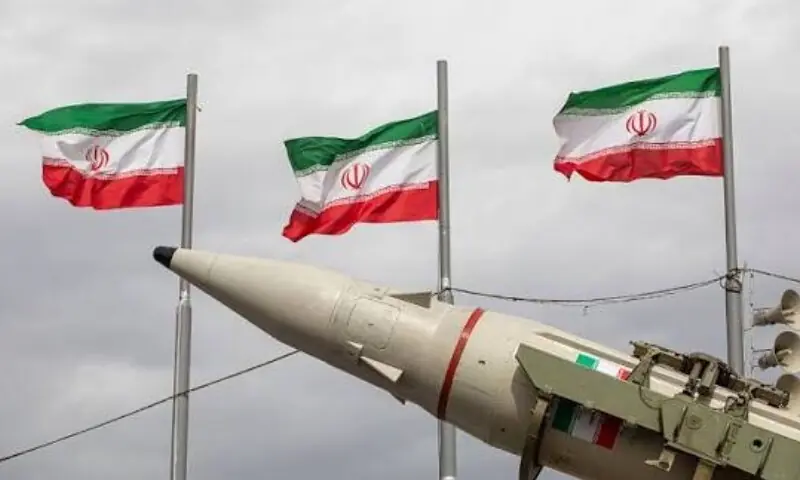 ایران کا بحرین اور کویت میں امریکی فوجی اڈوں پر میزائل اور ڈرون حملوں کا دعویٰ ایران کا بحرین اور کویت میں امریکی فوجی اڈوں پر میزائل اور ڈرون حملوں کا دعویٰ