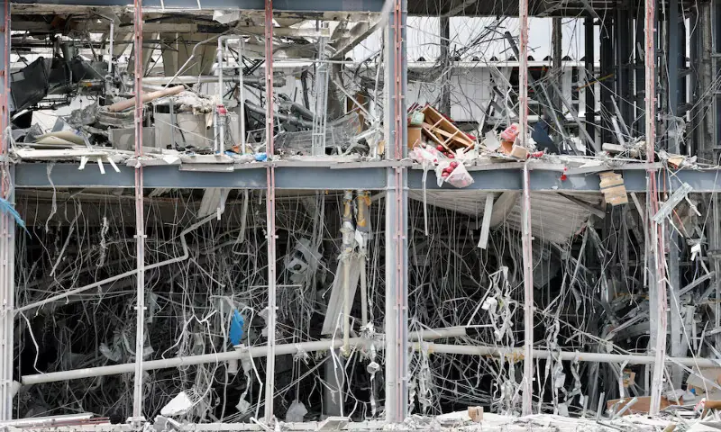 The damaged Aeon Mall shopping centre, where an explosion occurred after an earthquake with a magnitude of 7.1 struck Japan's southern Kumamoto prefecture, in Kashima Town. -- Reuters