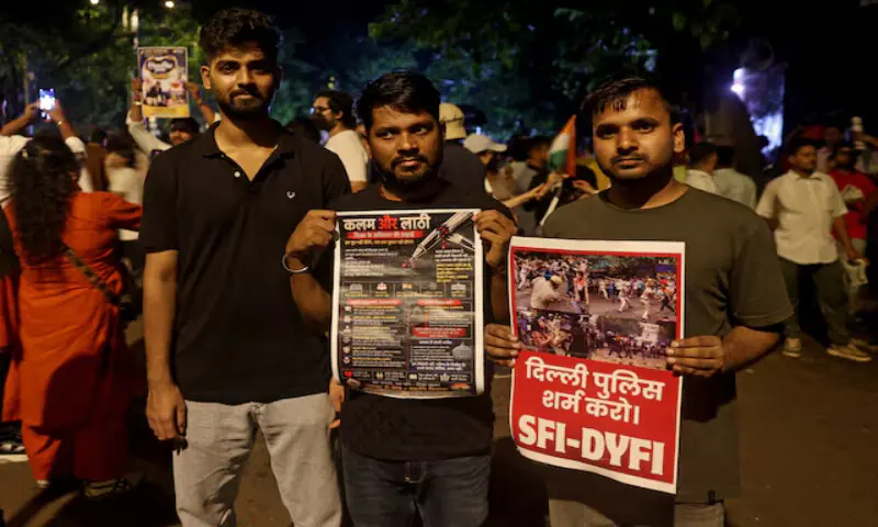 Ashok Kumar, right, attended demonstrations near New Delhi&rsquo;s Jantar Mantar observatory. The 25-year-old said he was frustrated by the repeated mismanagement of India&rsquo;s exam system. -- Reuters