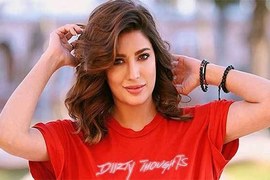 Mehwish Hayat calls out Indian atrocities in Kashmir