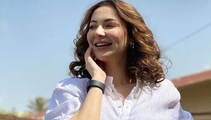 Hania Amir points out hypocrisy of people in a note after 'horrifying experience' online