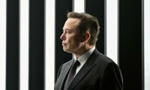 Tesla loses $126 billion in value amid Musk Twitter deal funding concern
