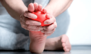 آرام دہ جوتوں میں بھی پیروں میں جلن کیوں ہوتی ہے؟
