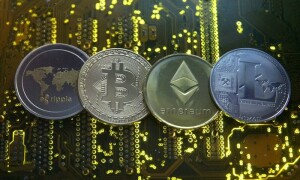 Crypto industry gripped by anxiety as bitcoin wobbles near key $20,000 level