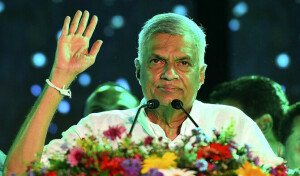 Sri Lanka PM offers resignation after protesters storm president&rsquo;s house