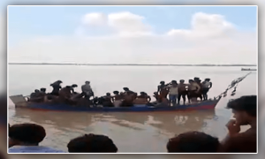 At least 19 women dead as boat capsizes near Sadiqabad