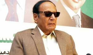 چوہدری شجاعت کو پارٹی سربراہ کے عہدے سے ہٹانے کا فیصلہ چوہدری شجاعت کو پارٹی سربراہ کے عہدے سے ہٹانے کا فیصلہ