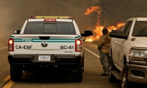 Fast-moving wildfire in northern California forces residents to evacuate