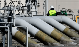 Euro hits 20 year low against dollar as Russia cuts off gas to Germany