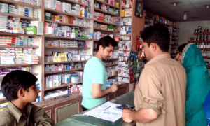 ڈریپ کی کارروائی، ذخیرہ کی گئی لاکھوں کی ادویات برآمد
