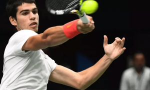 Italy and Germany advance in Davis Cup, Alacaraz has losing homecoming