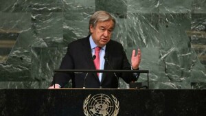 UN chief warns of &lsquo;winter of discontent&rsquo; at summit opening