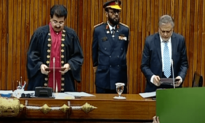 Ishaq Dar inches closer to becoming finance minister