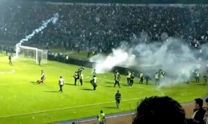 Stampede, riot at Indonesia football match kill 174, league suspended