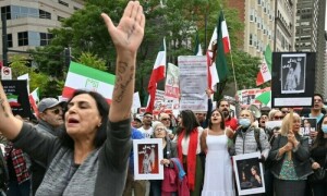 World rallies in solidarity with Iran protests over Mahsa Amini death