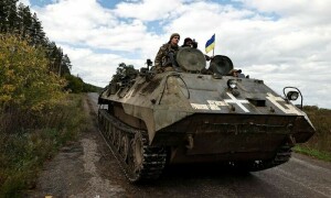 Ukraine forces break through Russian defences in south, advance in east