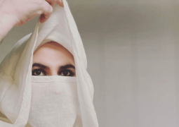 Man dresses up as Bushra Bibi for Halloween and people react with horror