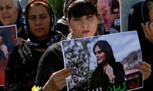 Iran indicts 1,000 over unrest, plans public trials: report