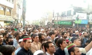 Countrywide protests against attack on Imran Khan, several PTI workers held in Karachi