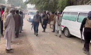 گھوٹکی میں ڈاکوؤں کا پولیس پر حملہ، ڈی ایس پی، 2 ایس ایچ او سمیت 5 اہلکار شہید