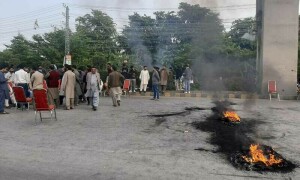 Rangers called in after PTI protesters block road near Islamabad airport