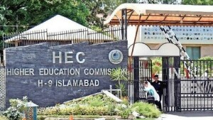 ملک بھر میں نئی جامعات کے قیام پر پابندی عائد