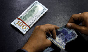 ڈالرکی قیمت میں پھر اضافہ ہوگیا