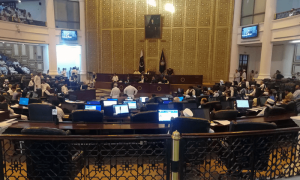 خیبر پختونخوا اسمبلی ٹوٹنے سے بچانے کیلئے اپوزیشن نے حکمتِ عملی تیار کرلی