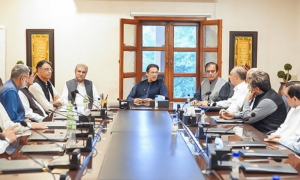 پی ٹی آئی کے استعفوں کا معاملہ:عمران خان نے اہم اجلاس بُلا لیا