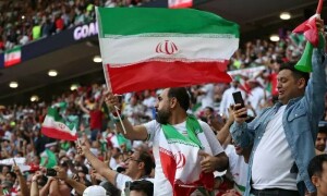 فیفا ورلڈ کپ: ایران نے اپنے پرچم سے لفظ &rsquo;اللہ&lsquo; ہٹانے پرامریکا کی شکایت کردی