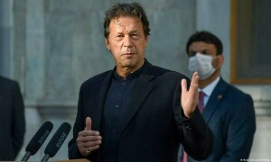 Imran Khan repeats refrain in congratulatory message to new army chief